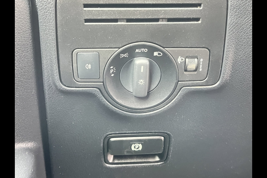 Mercedes-Benz Vito 119 1.9 CDI 190pk Automaat L2H1 Climate Control Adaptieve Cruise Control Trekhaak Navigatie Camera Stoelverwarming