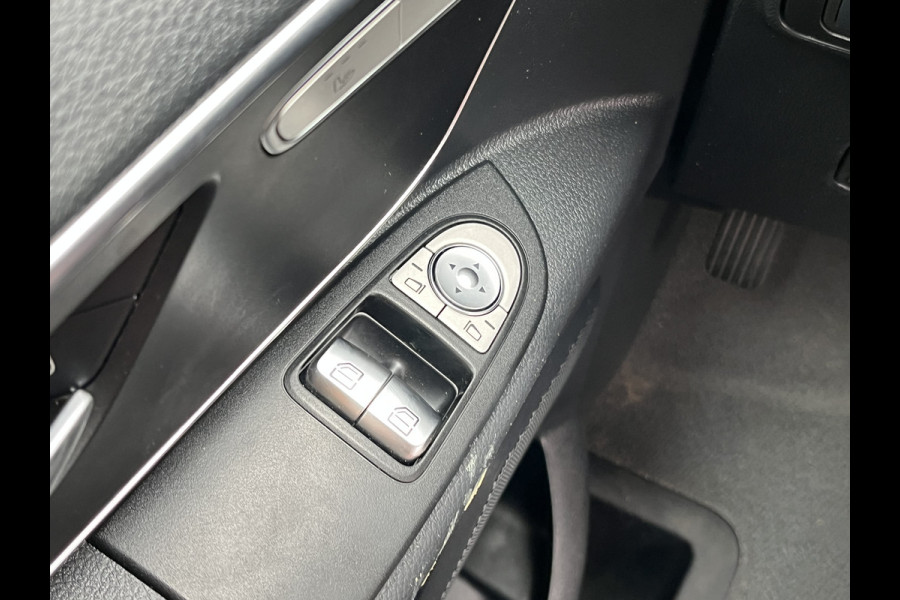 Mercedes-Benz Vito 119 1.9 CDI 190pk Automaat L2H1 Climate Control Adaptieve Cruise Control Trekhaak Navigatie Camera Stoelverwarming