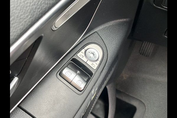 Mercedes-Benz Vito 119 1.9 CDI 190pk Automaat L2H1 Climate Control Adaptieve Cruise Control Trekhaak Navigatie Camera Stoelverwarming
