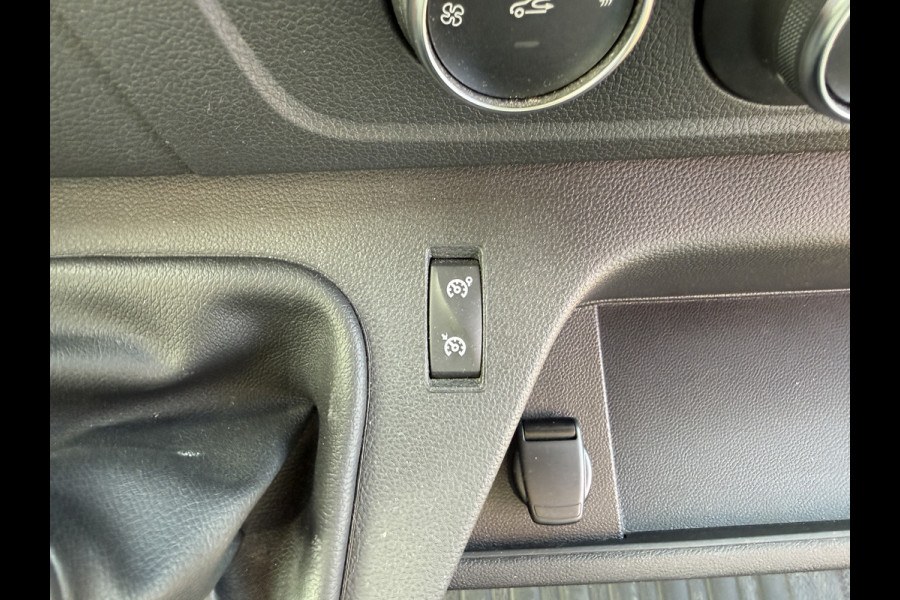 Renault Master 2.3DCi 135PK L3H3 LED Cruise Control Airco Bluetooth Euro 6