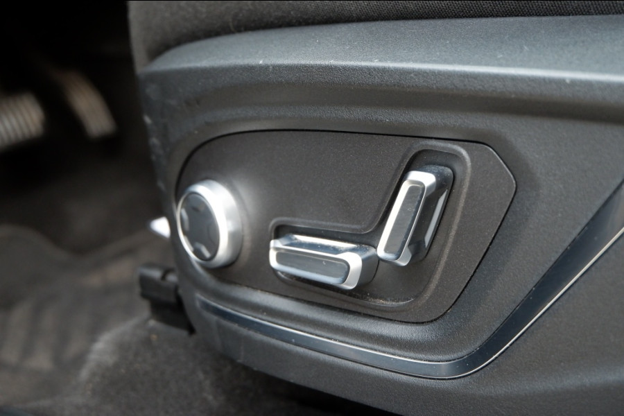 Lynk & Co 01 1.5 / INCL. FABRIEKS-GARANTIE / NAP / Zeer nette auto