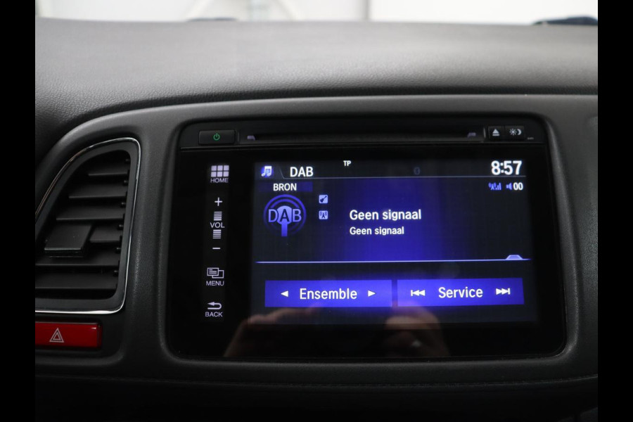 Honda HR-V 1.5 i-VTEC Executive | Panoramadak | Half leder | Cruise control | Trekhaak | Lane assist | Stoelverwarming | Camera | Park assist
