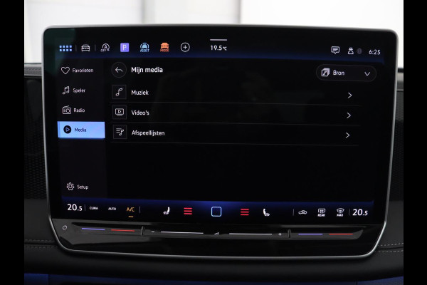 Volkswagen Tiguan 1.5 eTSI Life Edition | Half leder | Adaptive cruise | Head-up | Stuur/stoelverwarming | Camera | Park assist | Harman/Kardon | Sfeerverlichting | Carplay