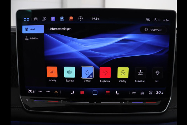 Volkswagen Tiguan 1.5 eTSI Life Edition | Half leder | Adaptive cruise | Head-up | Stuur/stoelverwarming | Camera | Park assist | Harman/Kardon | Sfeerverlichting | Carplay