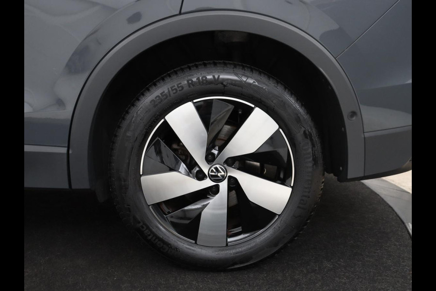 Volkswagen Tiguan 1.5 eTSI Life Edition | Half leder | Adaptive cruise | Head-up | Stuur/stoelverwarming | Camera | Park assist | Harman/Kardon | Sfeerverlichting | Carplay