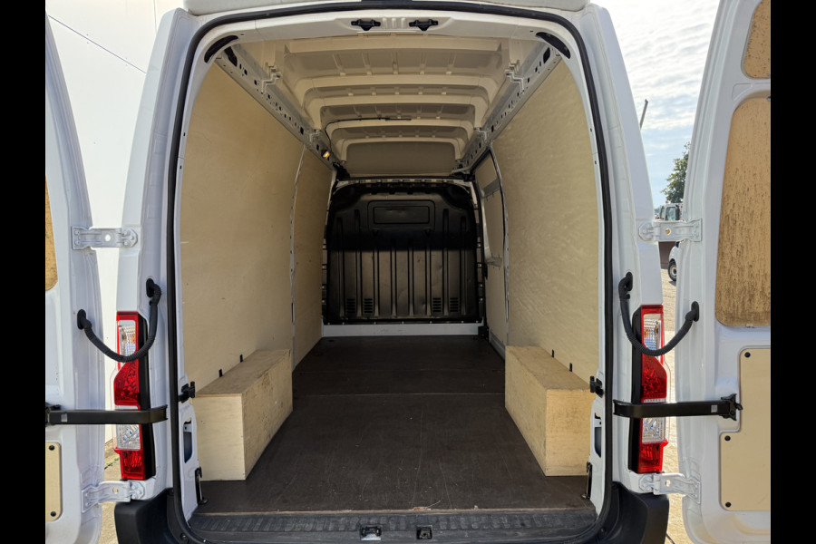 Renault Master 2.3DCi 135PK L3H3 LED Cruise Control Airco Bluetooth Euro 6
