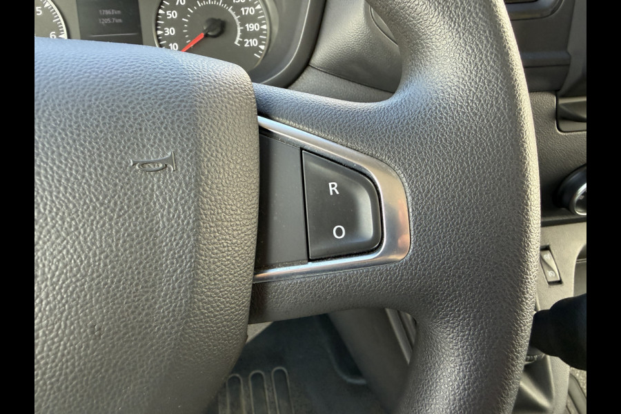 Renault Master 2.3DCi 135PK L3H3 LED Cruise Control Airco Bluetooth Euro 6