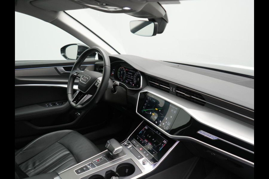 Audi A6 Avant 50 TFSI e Quattro S Line PHEV 300pk Dealer O.H | SOH 95,2% | Trekhaak Af Fabriek | Adaptive Cruise | Camera | Matrix LED | Lederen Sportstoelen Verwarmd | Sfeerverlichting | Apple Carplay | DAB | Navigatie | Virtual | 19"L.M | Plug In Hybrid |