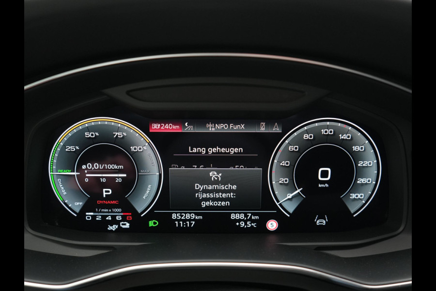 Audi A6 Avant 50 TFSI e Quattro S Line PHEV 300pk Dealer O.H | SOH 95,2% | Trekhaak Af Fabriek | Adaptive Cruise | Camera | Matrix LED | Lederen Sportstoelen Verwarmd | Sfeerverlichting | Apple Carplay | DAB | Navigatie | Virtual | 19"L.M | Plug In Hybrid |