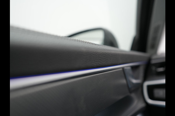 Audi A6 Avant 50 TFSI e Quattro S Line PHEV 300pk Dealer O.H | SOH 95,2% | Trekhaak Af Fabriek | Adaptive Cruise | Camera | Matrix LED | Lederen Sportstoelen Verwarmd | Sfeerverlichting | Apple Carplay | DAB | Navigatie | Virtual | 19"L.M | Plug In Hybrid |