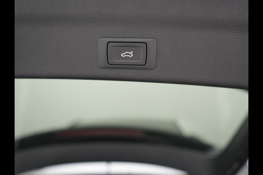 Audi A6 Avant 50 TFSI e Quattro S Line PHEV 300pk Dealer O.H | SOH 95,2% | Trekhaak Af Fabriek | Adaptive Cruise | Camera | Matrix LED | Lederen Sportstoelen Verwarmd | Sfeerverlichting | Apple Carplay | DAB | Navigatie | Virtual | 19"L.M | Plug In Hybrid |