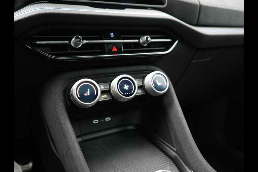 Škoda Kodiaq 1.5 TSI Sportline Business PHEV 204pk Dealer O.H | Panodak | Trekhaak Af Fabriek | Adaptive Cruise | Head Up | 360 Camera | Canton | Alcantara Sportstoelen Memory & Verwarmd | Stuur Verwarmd | Keyless | Sfeerverlichting | Apple Carplay | DAB | Navigatie | Virtual | 19"L.M | Plug In Hybrid |
