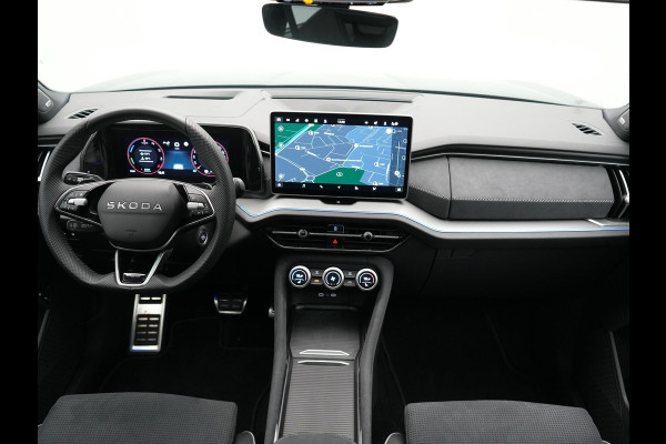 Škoda Kodiaq 1.5 TSI Sportline Business PHEV 204pk Dealer O.H | Panodak | Trekhaak Af Fabriek | Adaptive Cruise | Head Up | 360 Camera | Canton | Alcantara Sportstoelen Memory & Verwarmd | Stuur Verwarmd | Keyless | Sfeerverlichting | Apple Carplay | DAB | Navigatie | Virtual | 19"L.M | Plug In Hybrid |