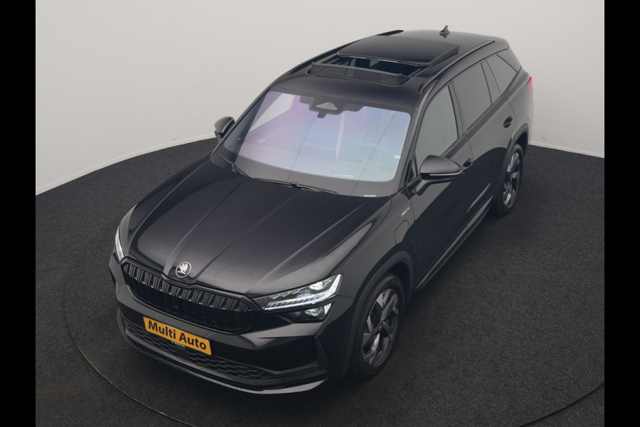 Škoda Kodiaq 1.5 TSI Sportline Business PHEV 204pk Dealer O.H | Panodak | Trekhaak Af Fabriek | Adaptive Cruise | Head Up | 360 Camera | Canton | Alcantara Sportstoelen Memory & Verwarmd | Stuur Verwarmd | Keyless | Sfeerverlichting | Apple Carplay | DAB | Navigatie | Virtual | 19"L.M | Plug In Hybrid |