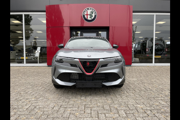 Alfa Romeo junior 1.2 Turbo Ibrida Speciale | Stoelverwarming | Massagefunctie | Camera