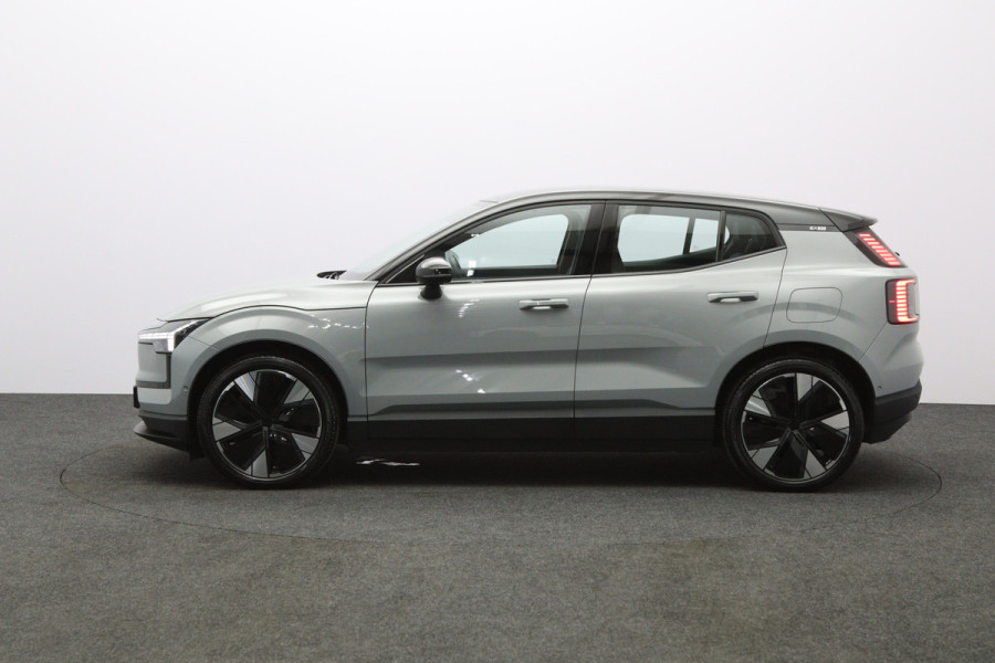 Volvo EX30 Twin Motor 428 PK Performance Ultra 69 kWh, SOH 95 %, Adap. Cruise Control, 360° Camera, Harman/Kardon