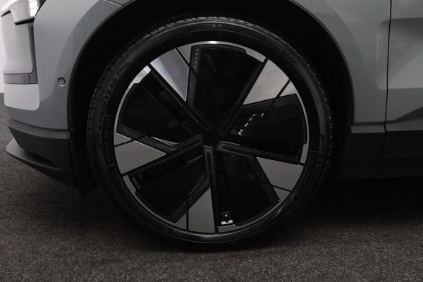 Volvo EX30 Twin Motor 428 PK Performance Ultra 69 kWh, SOH 95 %, Adap. Cruise Control, 360° Camera, Harman/Kardon