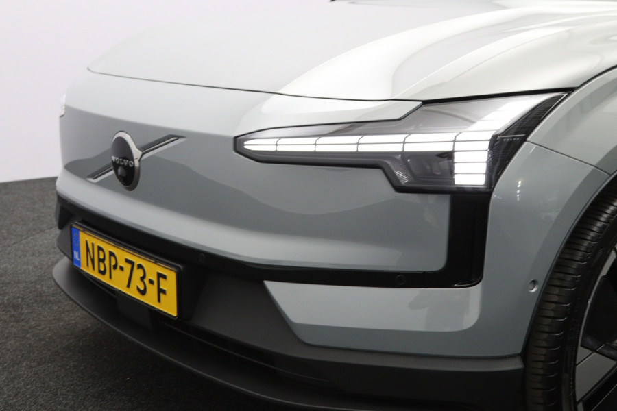 Volvo EX30 Twin Motor 428 PK Performance Ultra 69 kWh, SOH 95 %, Adap. Cruise Control, 360° Camera, Harman/Kardon