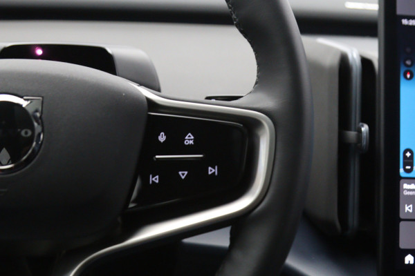 Volvo EX30 Twin Motor 428 PK Performance Ultra 69 kWh, SOH 95 %, Adap. Cruise Control, 360° Camera, Harman/Kardon