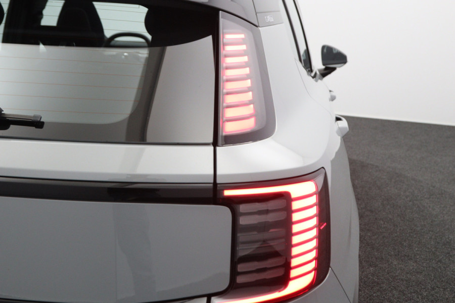 Volvo EX30 Twin Motor 428 PK Performance Ultra 69 kWh, SOH 95 %, Adap. Cruise Control, 360° Camera, Harman/Kardon