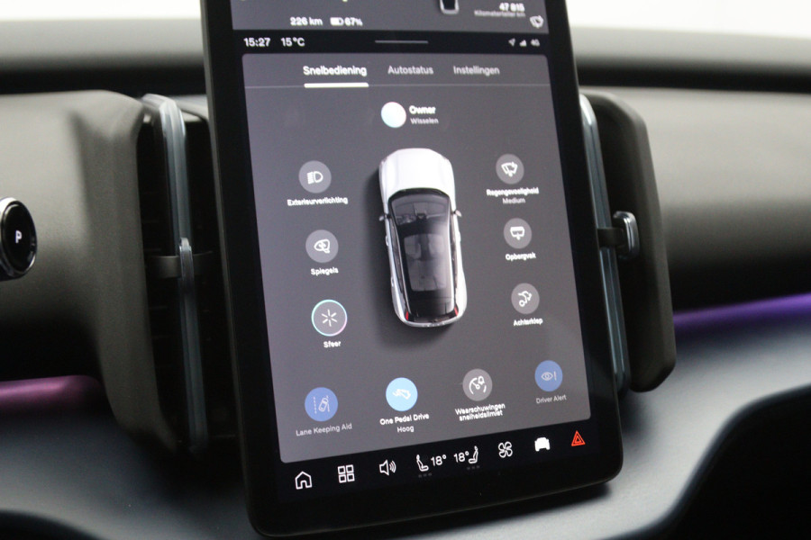 Volvo EX30 Twin Motor 428 PK Performance Ultra 69 kWh, SOH 95 %, Adap. Cruise Control, 360° Camera, Harman/Kardon