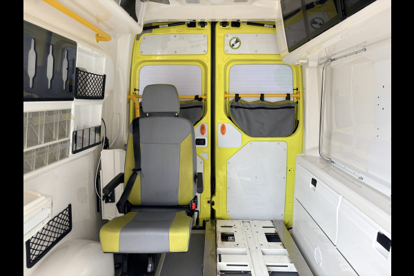 Volkswagen Crafter 2.0 TDI 177PK Ambulance L3H3 Automaat Ziekenwagen Rettungswagen ACC Motorverwarming 230v Camper