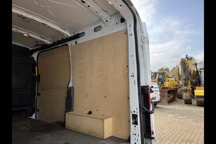 Ford E-Transit 68kWh 184PK L2H2 316km WLTP 94,9% (SOH) Climate Control Cruise Control CarPlay Camera Navigatie Parkeersensoren v+a