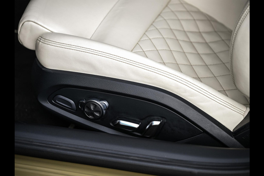 Audi R8 5.2 performance quattro | Audi Exclusive | Ceramic | B&O | Carbon Exterieur | Alcantara Hemel | Carbon Interieur | Laser | Camera | Memory Seat | Keyless Entry | Magnetic Ride | Dynamic Steering |
