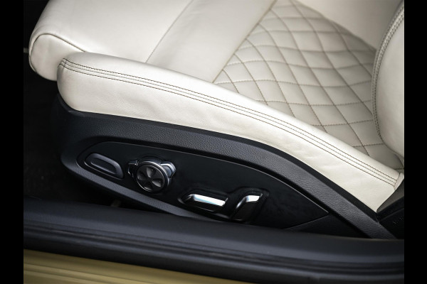 Audi R8 5.2 performance quattro | Audi Exclusive | Ceramic | B&O | Carbon Exterieur | Alcantara Hemel | Carbon Interieur | Laser | Camera | Memory Seat | Keyless Entry | Magnetic Ride | Dynamic Steering |
