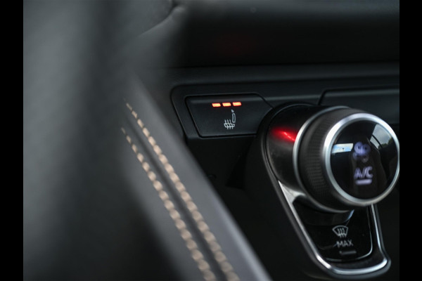Audi R8 5.2 performance quattro | Audi Exclusive | Ceramic | B&O | Carbon Exterieur | Alcantara Hemel | Carbon Interieur | Laser | Camera | Memory Seat | Keyless Entry | Magnetic Ride | Dynamic Steering |
