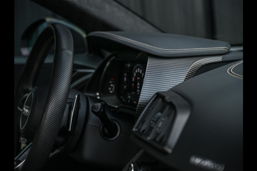 Audi R8 5.2 performance quattro | Audi Exclusive | Ceramic | B&O | Carbon Exterieur | Alcantara Hemel | Carbon Interieur | Laser | Camera | Memory Seat | Keyless Entry | Magnetic Ride | Dynamic Steering |