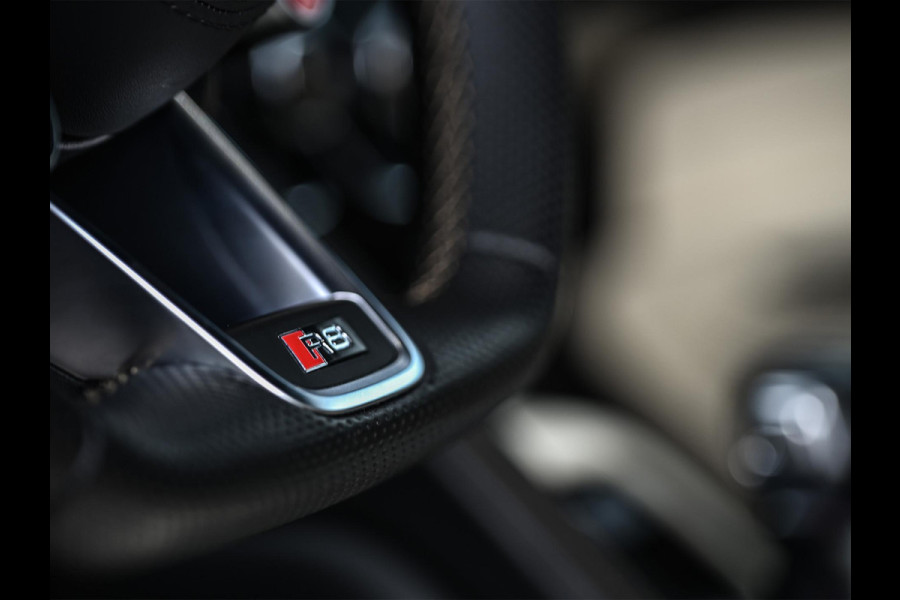 Audi R8 5.2 performance quattro | Audi Exclusive | Ceramic | B&O | Carbon Exterieur | Alcantara Hemel | Carbon Interieur | Laser | Camera | Memory Seat | Keyless Entry | Magnetic Ride | Dynamic Steering |
