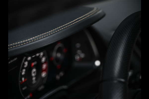 Audi R8 5.2 performance quattro | Audi Exclusive | Ceramic | B&O | Carbon Exterieur | Alcantara Hemel | Carbon Interieur | Laser | Camera | Memory Seat | Keyless Entry | Magnetic Ride | Dynamic Steering |
