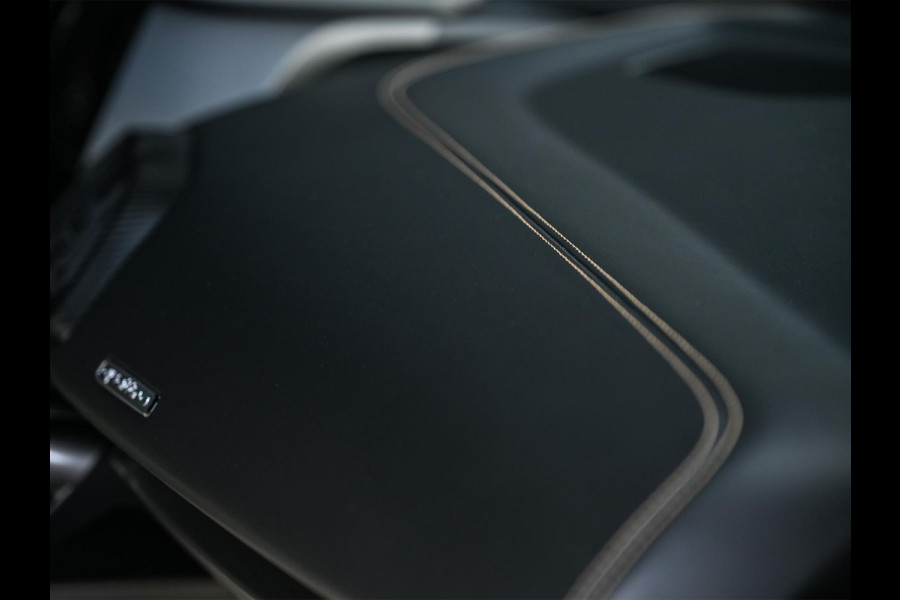 Audi R8 5.2 performance quattro | Audi Exclusive | Ceramic | B&O | Carbon Exterieur | Alcantara Hemel | Carbon Interieur | Laser | Camera | Memory Seat | Keyless Entry | Magnetic Ride | Dynamic Steering |
