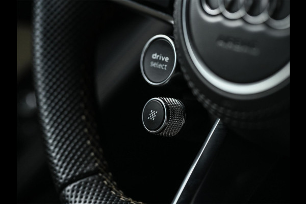 Audi R8 5.2 performance quattro | Audi Exclusive | Ceramic | B&O | Carbon Exterieur | Alcantara Hemel | Carbon Interieur | Laser | Camera | Memory Seat | Keyless Entry | Magnetic Ride | Dynamic Steering |