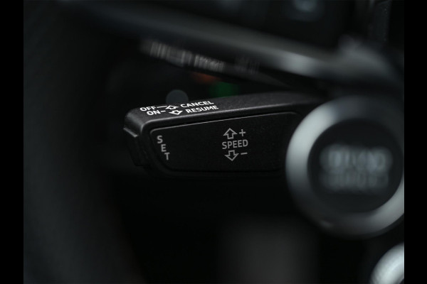 Audi R8 5.2 performance quattro | Audi Exclusive | Ceramic | B&O | Carbon Exterieur | Alcantara Hemel | Carbon Interieur | Laser | Camera | Memory Seat | Keyless Entry | Magnetic Ride | Dynamic Steering |