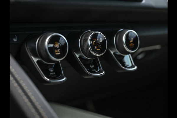 Audi R8 5.2 performance quattro | Audi Exclusive | Ceramic | B&O | Carbon Exterieur | Alcantara Hemel | Carbon Interieur | Laser | Camera | Memory Seat | Keyless Entry | Magnetic Ride | Dynamic Steering |