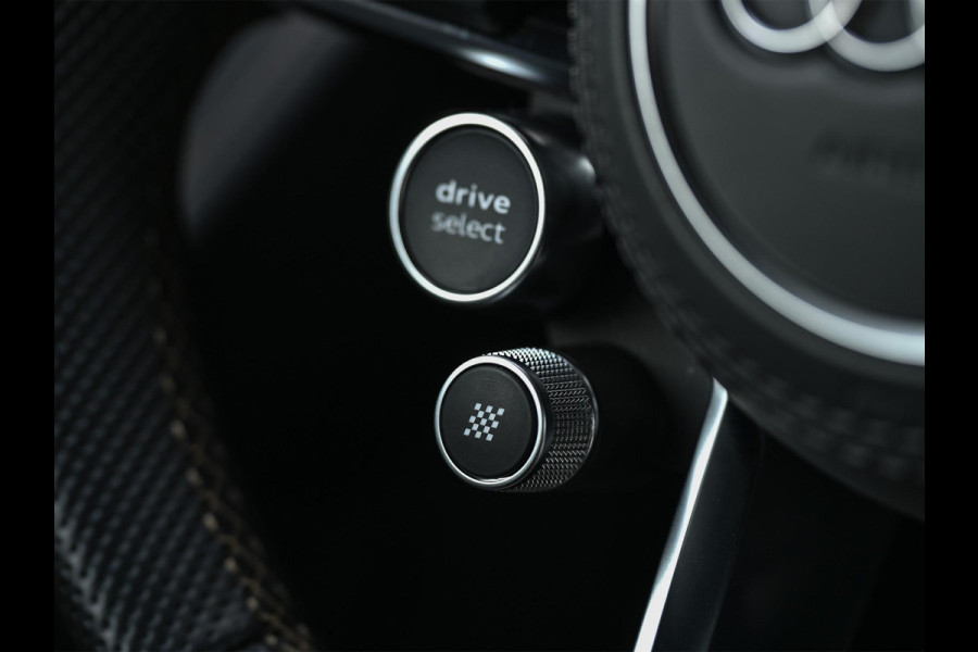 Audi R8 5.2 performance quattro | Audi Exclusive | Ceramic | B&O | Carbon Exterieur | Alcantara Hemel | Carbon Interieur | Laser | Camera | Memory Seat | Keyless Entry | Magnetic Ride | Dynamic Steering |