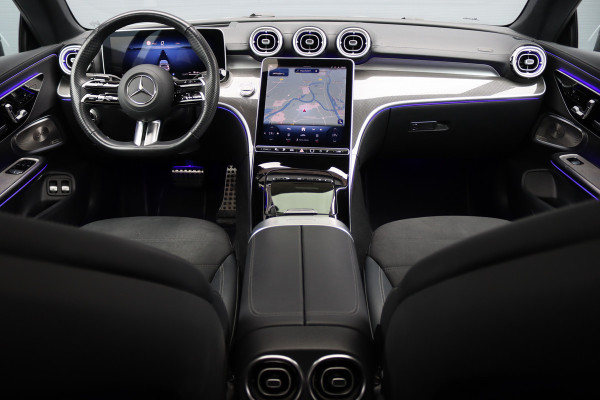 Mercedes-Benz CLE Coupé 300 e AMG Line | Distronic | Memory | Burmester | Panoramadak | Keyless Go | Digital Light | Nightpakket | HUD | Surround Camera | Verwarmd Stuurwiel |