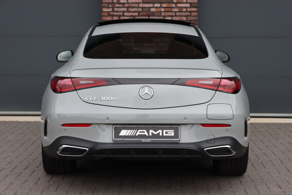Mercedes-Benz CLE Coupé 300 e AMG Line | Distronic | Memory | Burmester | Panoramadak | Keyless Go | Digital Light | Nightpakket | HUD | Surround Camera | Verwarmd Stuurwiel |