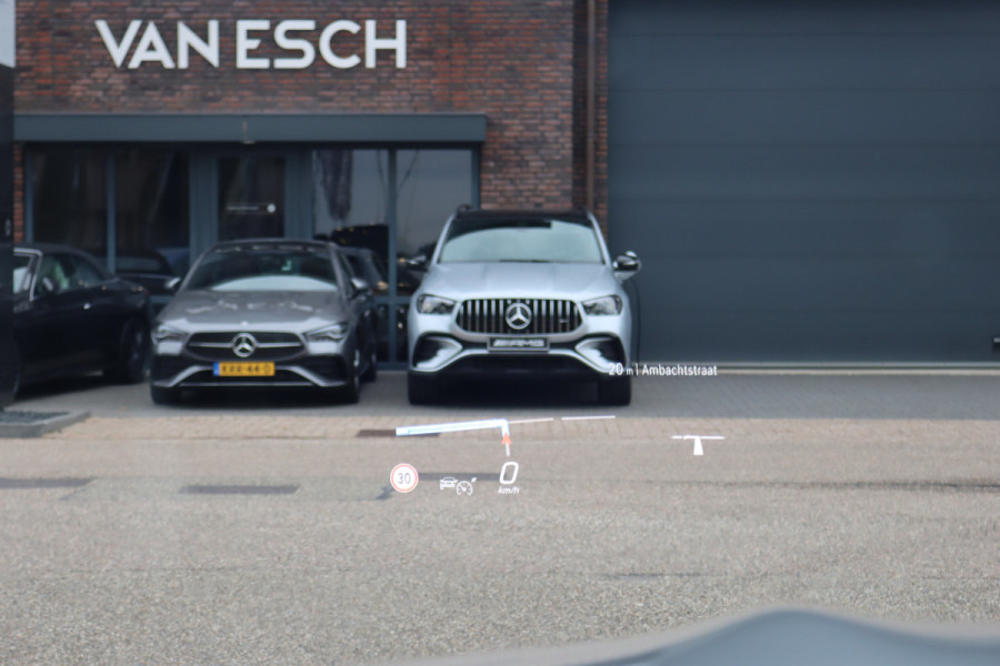 Mercedes-Benz CLE Coupé 300 e AMG Line | Distronic | Memory | Burmester | Panoramadak | Keyless Go | Digital Light | Nightpakket | HUD | Surround Camera | Verwarmd Stuurwiel |