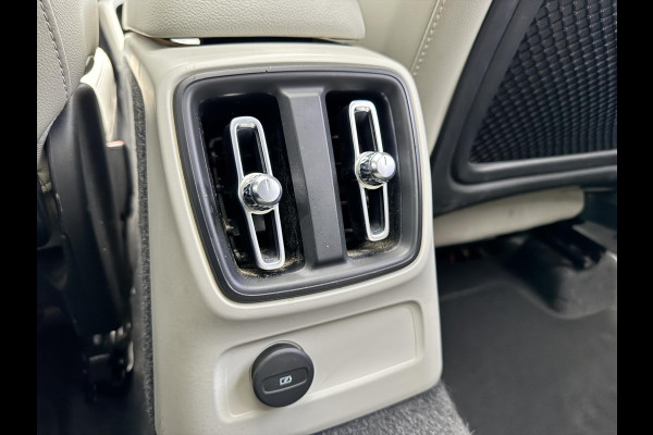Volvo XC40 1.5 T4 Plug-in hybrid Ultimate Bright | SOH: nnb | Pano | H&K | Full LED | Addaptive CC| 360 Cam | Beige Leder | Elektr. Achterklep | 19 Inch LM |