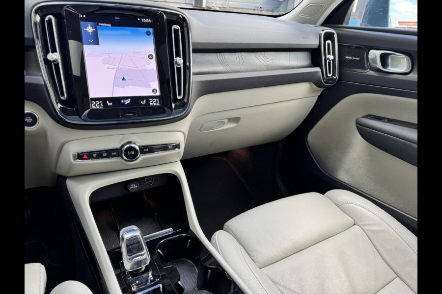 Volvo XC40 1.5 T4 Plug-in hybrid Ultimate Bright | SOH: nnb | Pano | H&K | Full LED | Addaptive CC| 360 Cam | Beige Leder | Elektr. Achterklep | 19 Inch LM |