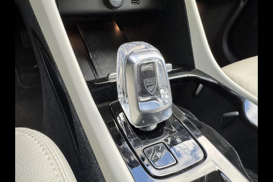 Volvo XC40 1.5 T4 Plug-in hybrid Ultimate Bright | SOH: nnb | Pano | H&K | Full LED | Addaptive CC| 360 Cam | Beige Leder | Elektr. Achterklep | 19 Inch LM |