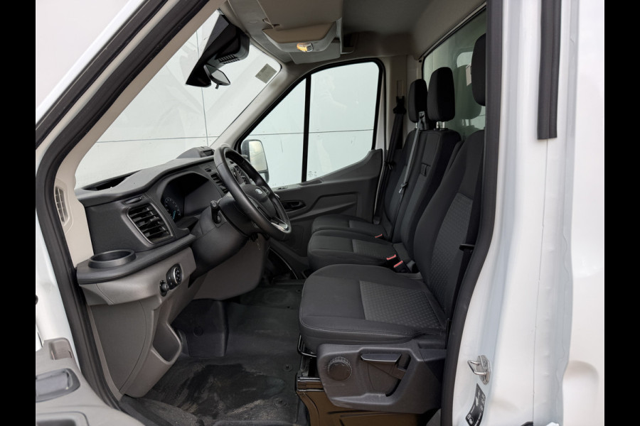 Ford Transit 2.0 TDCI 130PK Bakwagen L4 Cruise Control Airco Parkeersensoren Voor Koffer Bakwagen Meubelbak