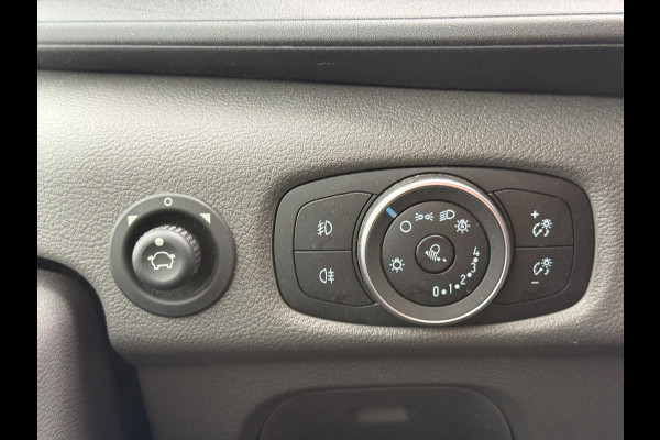 Ford Transit 2.0 TDCI 130PK Bakwagen L4 Cruise Control Airco Parkeersensoren Voor Koffer Bakwagen Meubelbak
