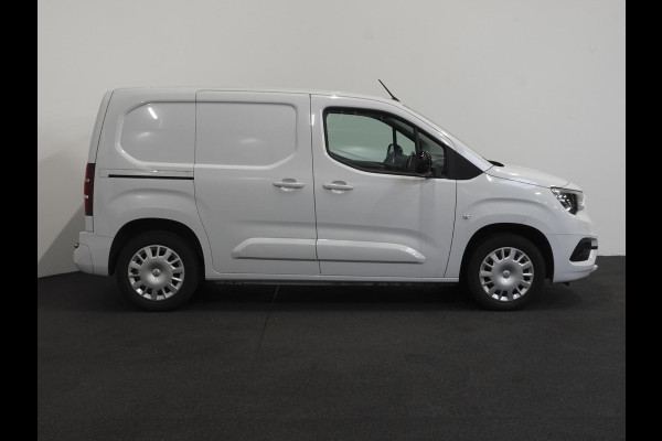 Opel Combo 1.5D L1H1 130pk Automaat Edition Apple Carplay / Android Auto Trekhaak Airco Cruise control Stuurverwarming