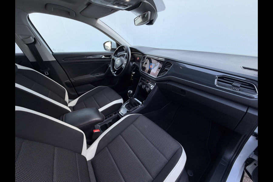 Volkswagen T-Roc 1.5 TSI Sport Pano Carplay Adapt.Cruise Digi-Dash Pdc Led Orig.NL!