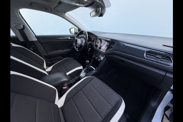 Volkswagen T-Roc 1.5 TSI Sport Pano Carplay Adapt.Cruise Digi-Dash Pdc Led Orig.NL!