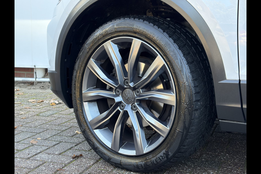 Volkswagen T-Roc 1.5 TSI Sport Pano Carplay Adapt.Cruise Digi-Dash Pdc Led Orig.NL!